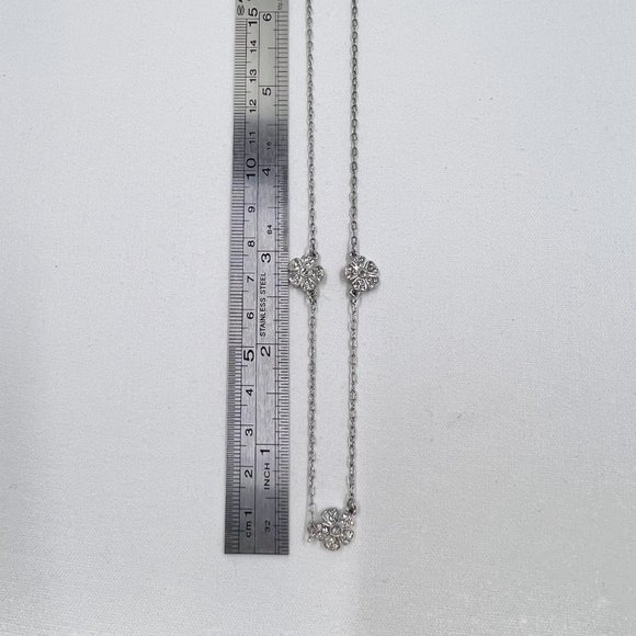 NWOT - NY & CO - Jeweled Flower Charms Silver Tone 16” Chain Necklace - Picture 7 of 8